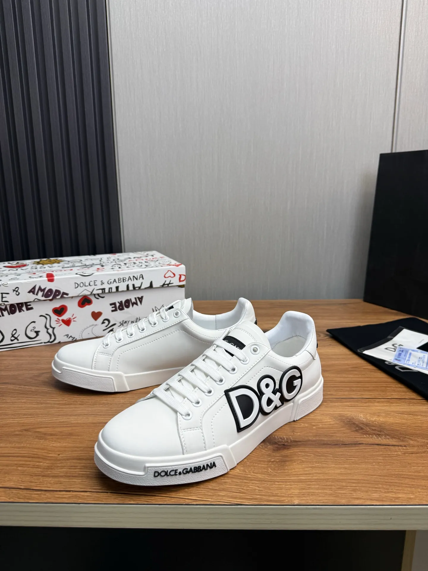 Men's men's shoes💰460💰Dolce & gabbana (DG) official website synchronized new models💥1 fashion hot models: 1 exclusive mold opening ✅ imported cowhide for the upper, unique brand style logo upper 💥sheepskin foot pads 🐑original private mold outsole ✔️36-44 (38.45 custom-made, non-refundable)